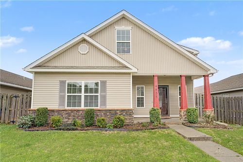 4435 W Pecan St, Fayetteville, AR, 72704-7909 | Card Image