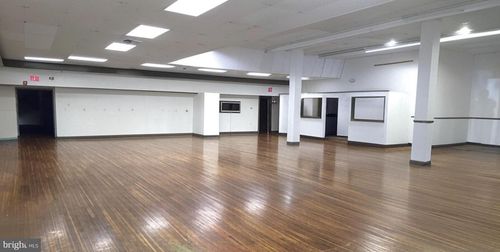 57 E Bridge St, SPRING CITY, PA, 19475-1404 | Card Image