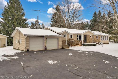 7907 Brockway Rd, Melvin, MI, 48454-9521 | Card Image