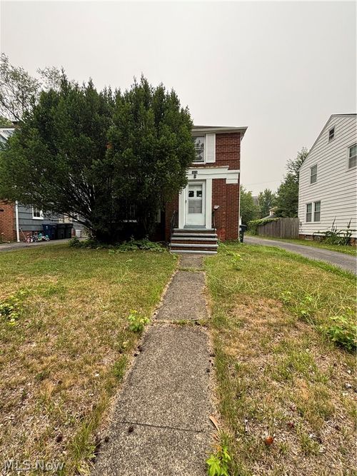 3830 Berkeley Rd, Cleveland Heights, OH, 44118-1945 | Card Image