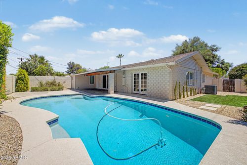 8202 E Sells Dr, Scottsdale, AZ, 85251-2725 | Card Image