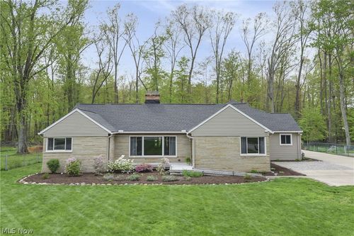 3596 Canterbury Rd, Westlake, OH, 44145-5405 | Card Image