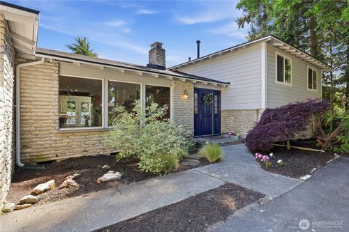 17405 18th Avenue W, Lynnwood, WA, 98037 | Card Image