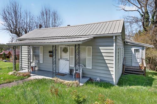307 B St Se, Abingdon, VA, 24210-3711 | Card Image