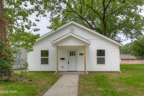 820 Murphy Ave, Joplin, MO, 64801-4225 | Card Image