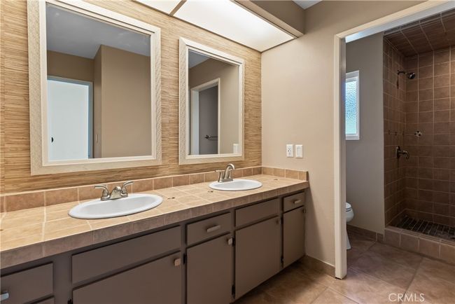 UNIT-13 - 8933 Willis Ave, Townhouse with 2 bedrooms, 3 bathrooms and 2 parking in Panorama City CA | Image 28