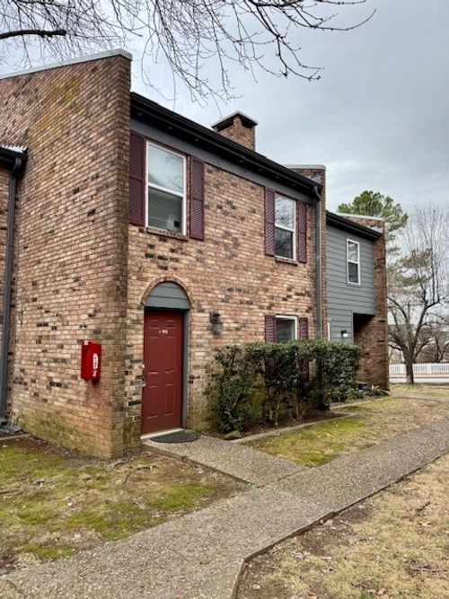 a108-280 S Hill Ave, Fayetteville, AR, 72701-5711 | Card Image