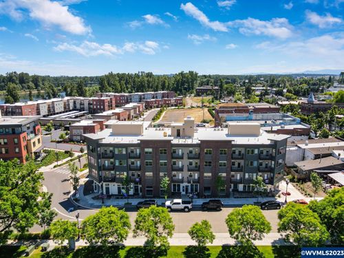 101-a-and-b-75 C (101 A & B) St, Independence, OR, 97351 | Card Image