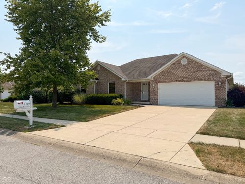 1119 Manchester Dr, Brownsburg, IN, 46112-7704 | Card Image