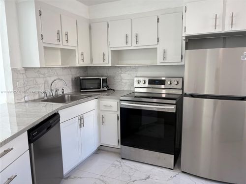 3-1710 Ne 191st St, Miami, FL, 33179-4202 | Card Image