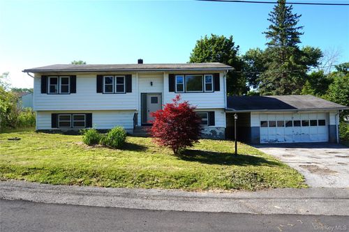 62 Warwick Road, Kent, NY, 10512 | Card Image