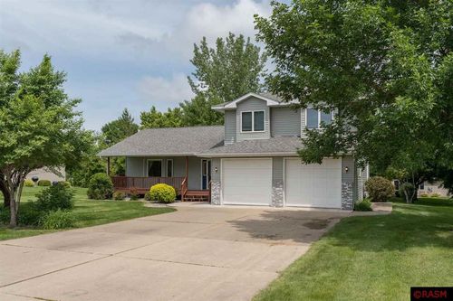 1801 1st St E, Glencoe, MN, 55336-3213 | Card Image