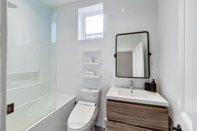 282 Crawford St, House attached with 5 bedrooms, 4 bathrooms and 1 parking in Toronto ON | Image 21