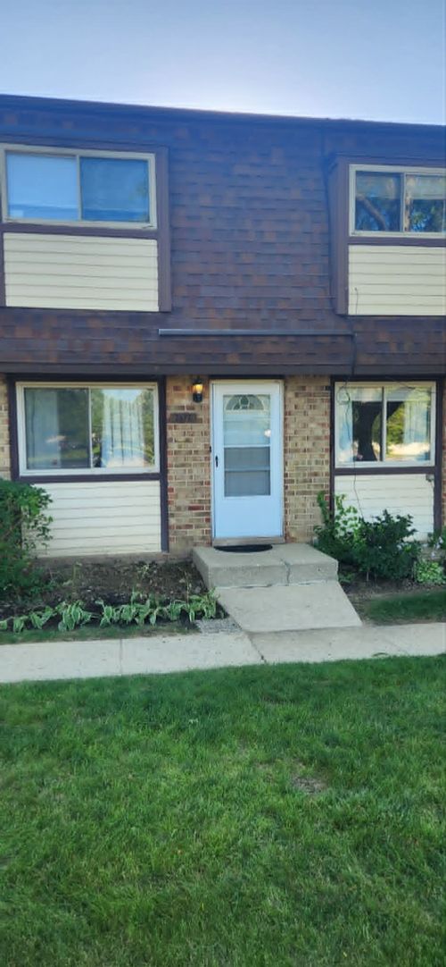 2678-2678 Woodview Ct, Waukegan, IL, 60087-5305 | Card Image