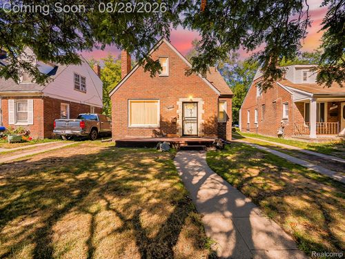 16861 Cruse St, Detroit, MI, 48235-4006 | Card Image