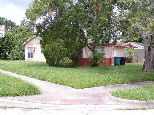 2226 Fiesta Ct, ORLANDO, FL, 32811-4920 | Card Image