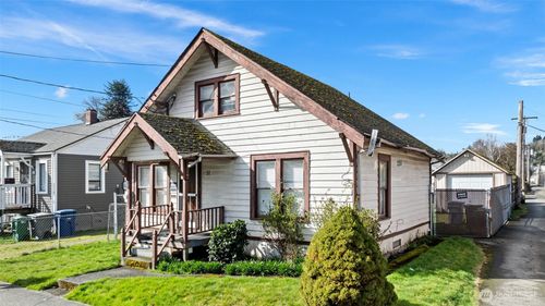 51 Logan Ave S, Renton, WA, 98057-2039 | Card Image