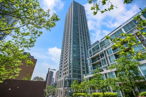 3302-120 Homewood Ave, Toronto, ON, M4Y2J3 | Card Image