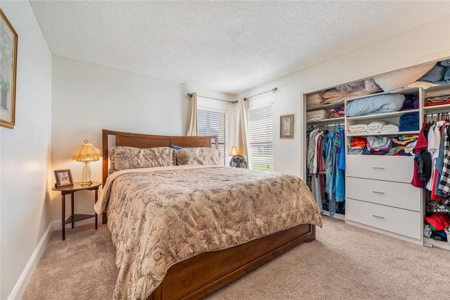 98 Lakepointe Cir, Townhouse with 3 bedrooms, 2 bathrooms and null parking in KISSIMMEE FL | Image 18
