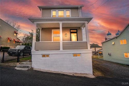 224 Fisher Ave, Coaldale, PA, 18218-1607 | Card Image
