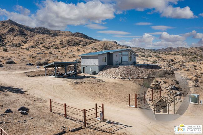 57795 Santa Barbara Dr, House other with 2 bedrooms, 2 bathrooms and 10 parking in Yucca Valley CA | Image 8