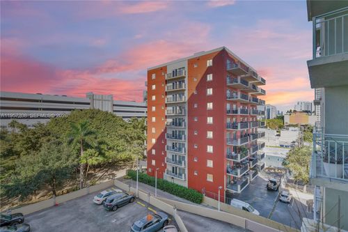 apt-710-3500 Coral Way, Miami, FL, 33145-3065 | Card Image