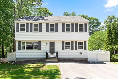 20 Hillcrest Ave, Dracut, MA, 01826-1214 | Card Image