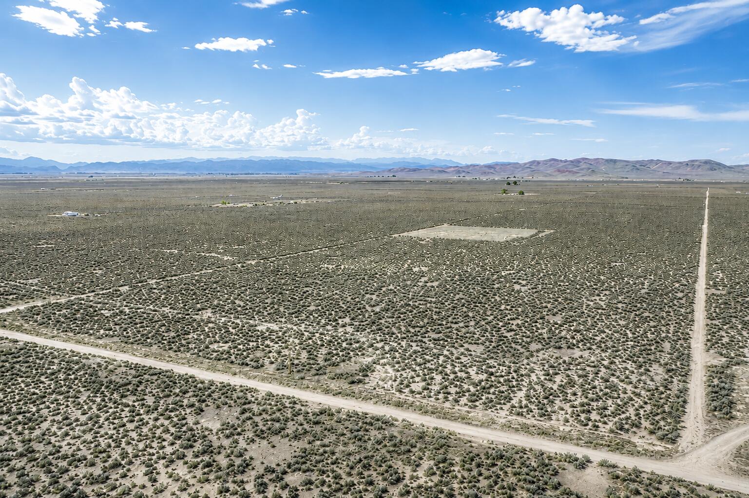Land in Beryl 3