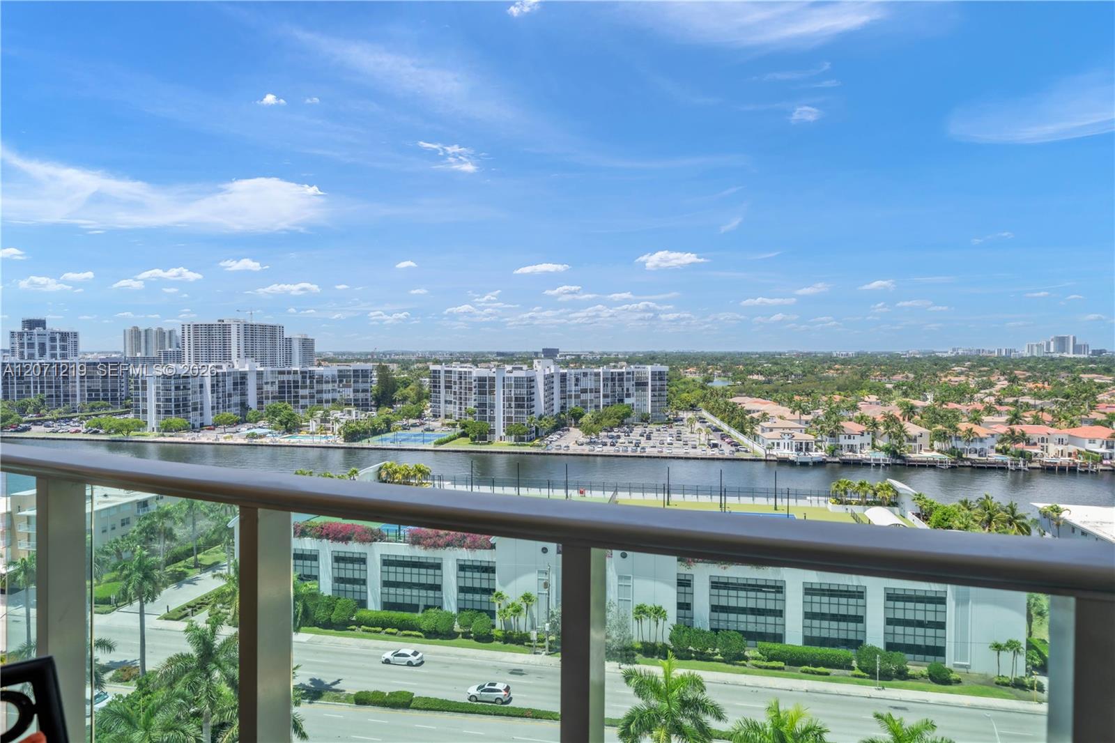 Residential Lease in Hollywood 2