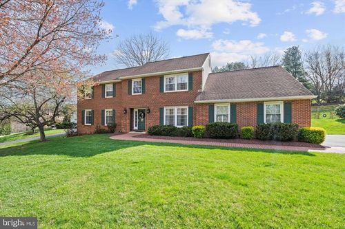 111 Ramunno Cir, Hockessin, DE, 19707-9727 | Card Image