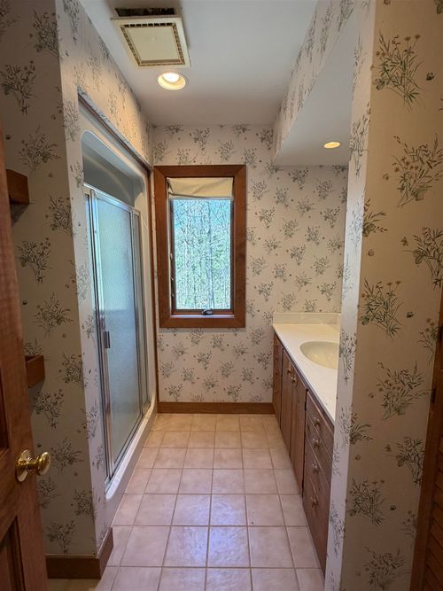 583 Hawk Spur Road, Plymouth, VT, 05056 | Card Image