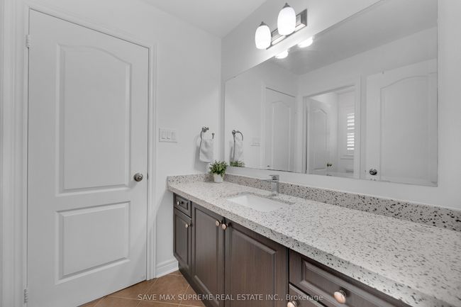 22 Constance St, House other with 6 bedrooms, 6 bathrooms and 5 parking in Brampton ON | Image 27