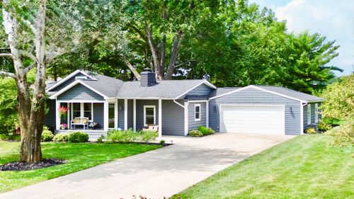 1300 W Choctaw Dr, London, OH, 43140-8747 | Card Image