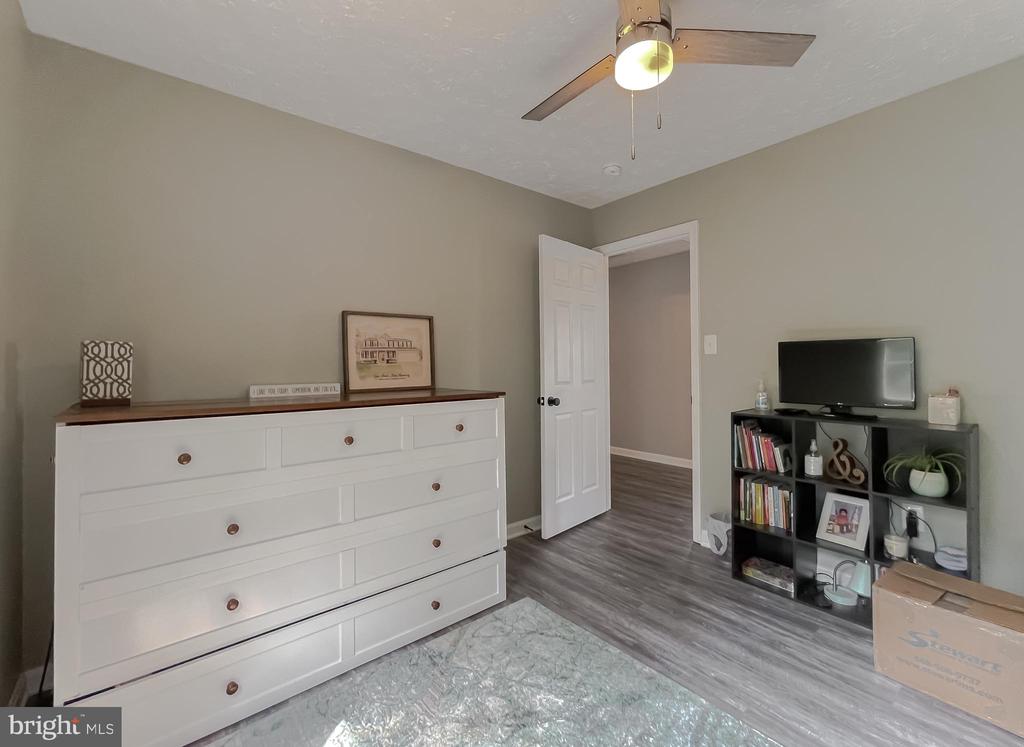 Residential Lease in LEXINGTON PARK 5