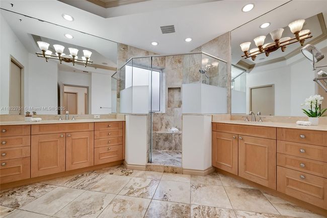 APT-101 - 13611 Deering Bay Dr, Condo with 3 bedrooms, 4 bathrooms and null parking in Coral Gables FL | Image 7