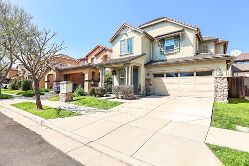 17385 Stone Celler Way, Lathrop, CA, 95330-8819 | Card Image