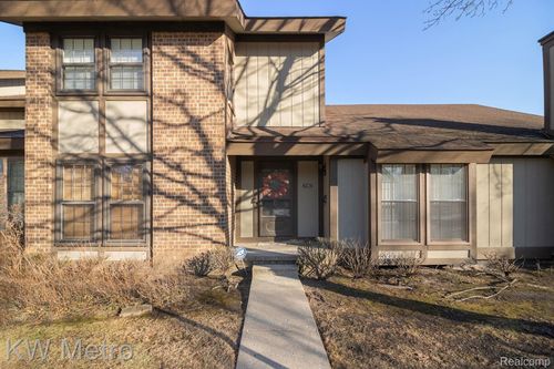 25062 Oakbrooke Dr, Southfield, MI, 48033-2520 | Card Image