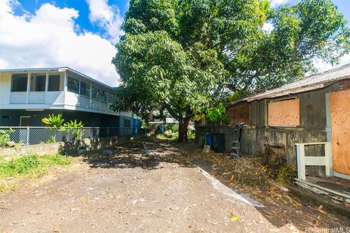 2360 Wilson Street, Honolulu, HI, 96819 | Card Image