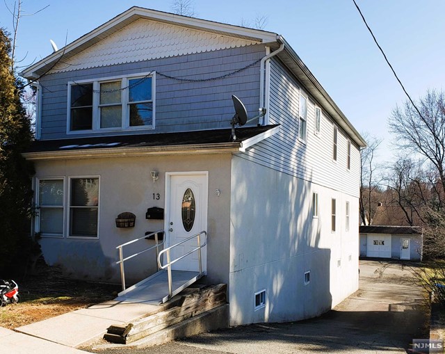 Cornish St, Washington, NJ 07882