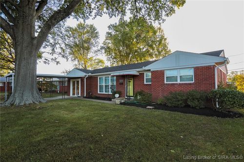 2318 Coyle Dr, New Albany, IN, 47150-4547 | Card Image