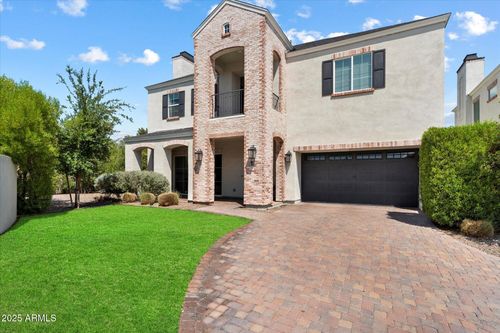 640 W Echo Ln, Phoenix, AZ, 85021-5794 | Card Image