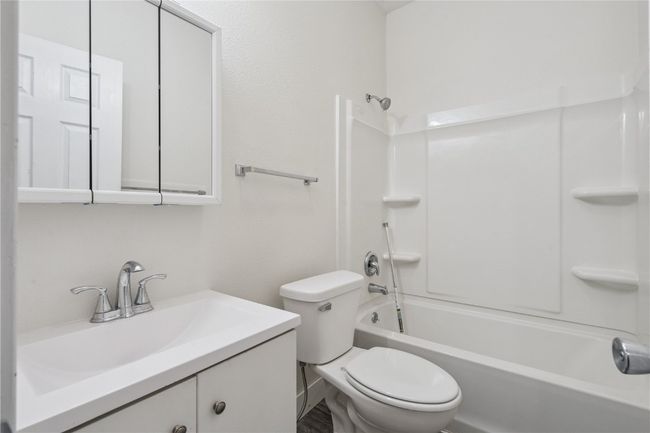 702 9 Th St Sw, Home with 0 bedrooms, 0 bathrooms and 3 parking in Cedar Rapids IA | Image 15