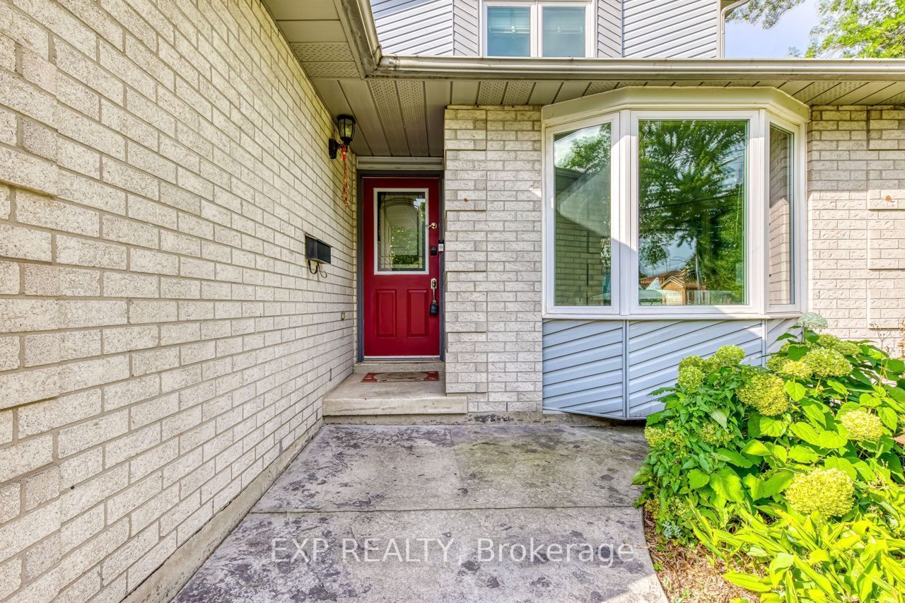 Residential Lease in Burlington 4