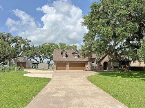 814 Sunset Trl, Angleton, TX, 77515-9024 | Card Image