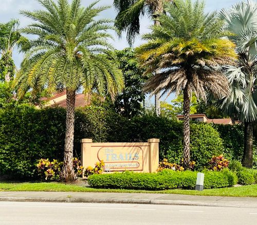 1407 Lakeview Dr E, Royal Palm Beach, FL, 33411-8781 | Card Image