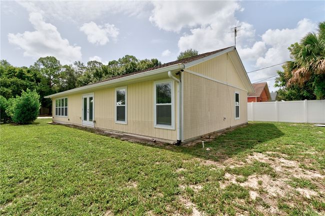 2225 86 Th Dr, House other with 2 bedrooms, 2 bathrooms and null parking in Vero Beach FL | Image 35