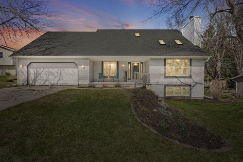 718 Mellum Drive Drive, STOUGHTON, WI, 53589 | Card Image