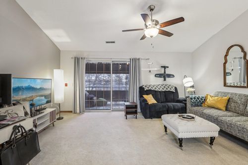 279 Kearney Way, Waunakee, WI, 53597-1489 | Card Image