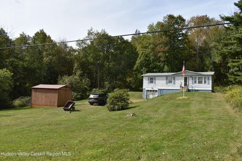 205 Middle Rd, Austerlitz, NY, 12017-1723 | Card Image