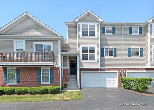 2288 Hudson Cir, Aurora, IL, 60502-7340 | Card Image